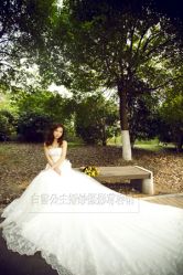 -白雪公主婚纱摄影