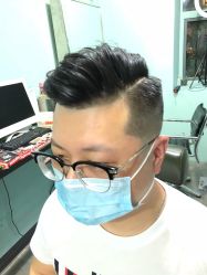-15C7 男士理发馆 烫染专业店