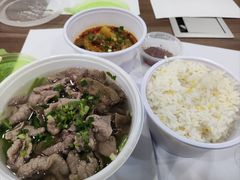-犇逸·乐山跷脚牛肉·四川现炒(览海店)