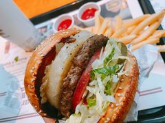 -The Habit Burger Grill 哈比特汉堡(复兴soho店)