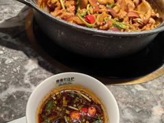 -禄婶鸡煲·打边炉