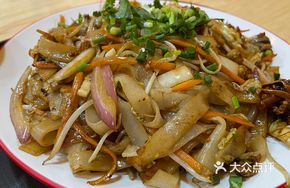 Seafood Stir-Fried Rice Noodles