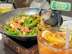 -费大厨辣椒炒肉(黄兴中心广场店)