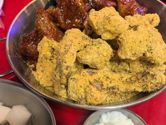 -BHC炸鸡(明洞总店)