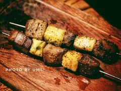 烤牛舌-阿里家·新疆烤肉酒場 by MIG