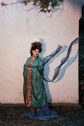 -宝蝶记汉服体验馆