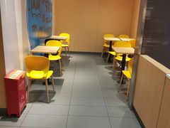 用餐区-麦当劳(上藤店)