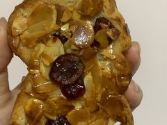 杏仁吐司-OUR Bakery(SKP-S店)