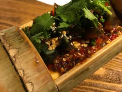 -胡桃里音乐餐厅(陶溪川店)(川湘赣菜·世界百大酒庄直供红酒·音乐表演)
