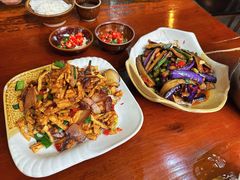 萝卜干炒腊肉-苗湘食府(十年店)