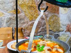 -老滇山寨•云南特色菜•地方菜•民族风情歌舞表演(金碧店)