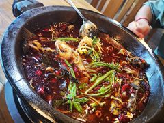 麻辣石锅鱼-都江堰石锅鱼