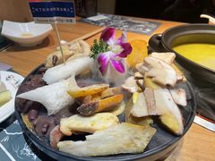 -一朵菌·野生菌探索家火锅(南亚店)