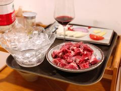-毛辣果·贵州红酸汤牛肉火锅(西单店)