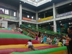 -蒙特利亲子乐园