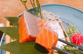 Signature Salmon Roll Bake