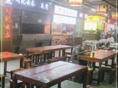 大堂-水街美食城(泛宇邕江一品店)