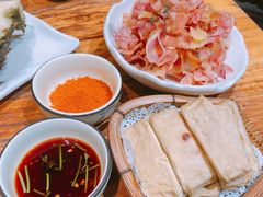 -老滇山寨•云南特色菜•地方菜•民族风情歌舞表演(金碧店)