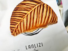 -LANLIZI BAKERY(COSMO店)