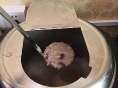 -维也纳酒店(华为广州研发中心罗冲围店)