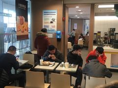 -麦当劳(轻轨曹杨路店)
