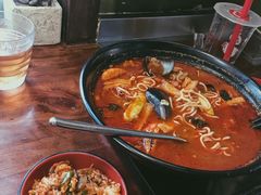 辣海鲜面-米屋石锅拌饭(师大店)