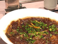 沙蒜烧豆面-荣轩(新荣记环球金融中心店)