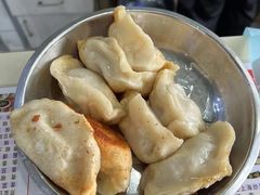 -黄阿姨锅贴大王(万航渡路店)