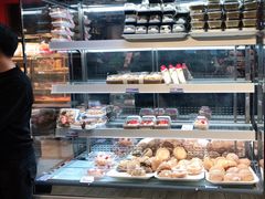 面包甜点陈列柜-TOUCH泰奇(奉贤宝龙城市广场店)