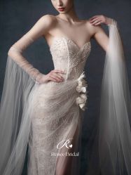 点击看大图 -Renee芮亦婚纱