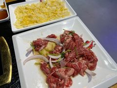 -牛鲜盛齐齐哈尔烤肉(曹路店)