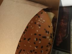 安格斯厚牛芝士堡-麦当劳(国贸店)
