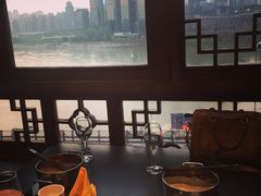 -小天鹅火锅·一线江景洪鼎旗舰店(洪崖洞店)