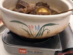 -榕树下海鲜馆(坪山路店)