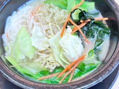 -灵芝妹子海鲜米线(香炉礁山姆店)