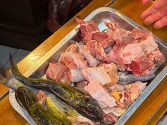 -地锅公社·现炒地锅鸡·地锅鱼·夜宵(罗锦路店)