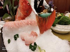 -半岛翡丽海鲜自助餐厅(观风亭店)