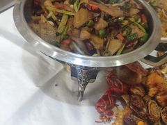 干锅土豆片-小柒家第一锹东北菜(城关店)