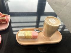 -亚龙湾喜来登·美景台大堂吧
