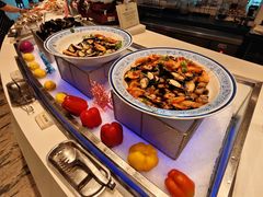 -亚洲国际大酒店·云顶阁旋转自助餐厅