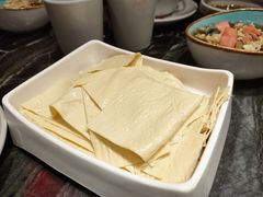 -热火朝天鲜切牛肉火锅(南强街巷店)