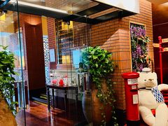 -香格里拉鱼跃地中海西餐厅·牛排披萨