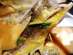 黄骨鱼焖豆腐-名联汀州里·客小馆(世欧店)