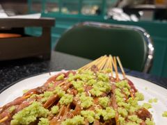 湿辣牛肉-何妹湿辣牛肉·粤式烧烤砂煲(桂雅路店)