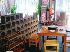 大堂-么肆烤肉·中式自助·烤肉大排档(街道口季佳PAI店)