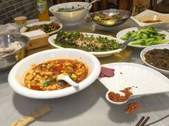 -华光驿站私房菜·黑金冠