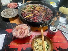 -黄潇洒老火锅(九眼桥宏济巷店)