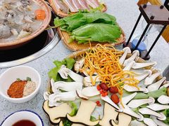 -阿婆情腊排骨火锅(金虹路店)