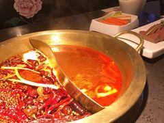 特色鸳鸯番茄锅-锅说大脸毛肚重庆老火锅(佐阾店)
