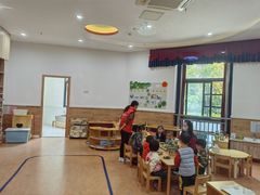-七天萌宝·玛利娅蒙特梭利国际儿童之家(夏驾汇校区)